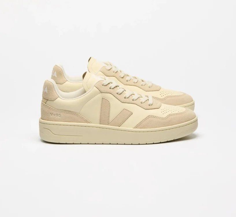 Tênis VEJA Feminino V-90 Couro Cashew Oat VEJA - VERT Oficial