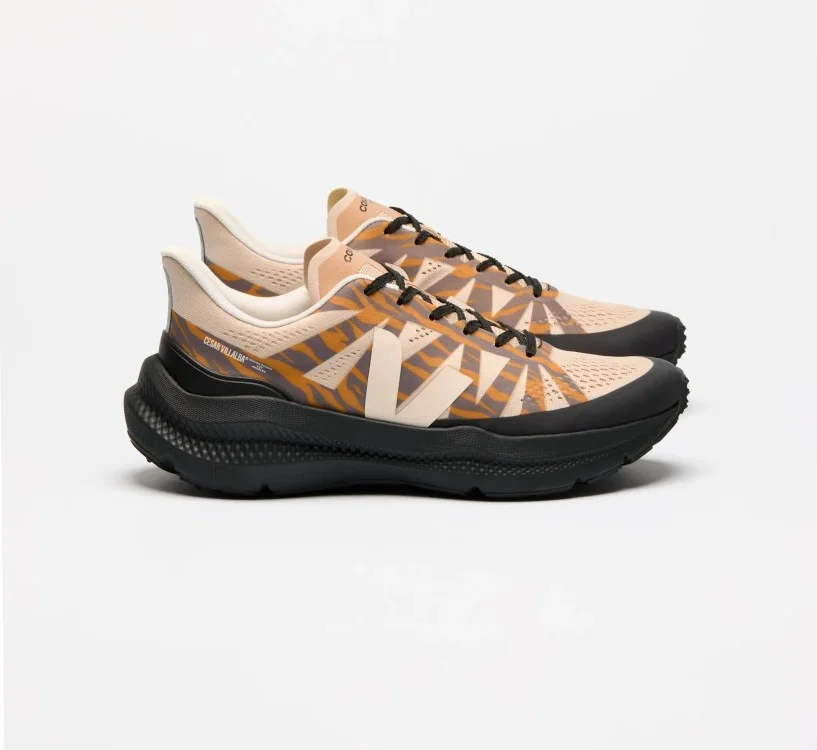Tênis Feminino VEJA Condor 3 Advanced X Cesar Villalba - Areia Cashew Ouro