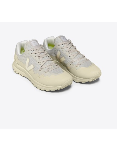 Tênis VEJA feminino Fitz Roy trilha bege - VERT