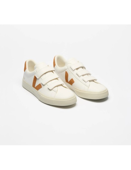 Tênis VEJA feminino Recife branco com detalhe marrom - VEJA - VERT