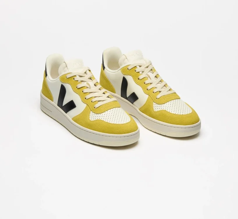 Tênis VEJA feminino V-10 couro preto e liquor - Oficial 2