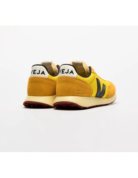 Tênis VEJA feminino Rio Branco II amarelo e preto VEJA - VERT