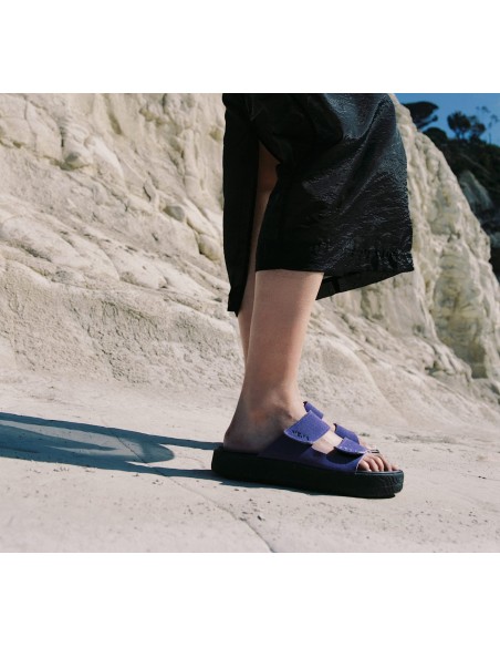 Sandália VEJA Feminino Etna Suede Açai Preto VEJA - VERT Oficial