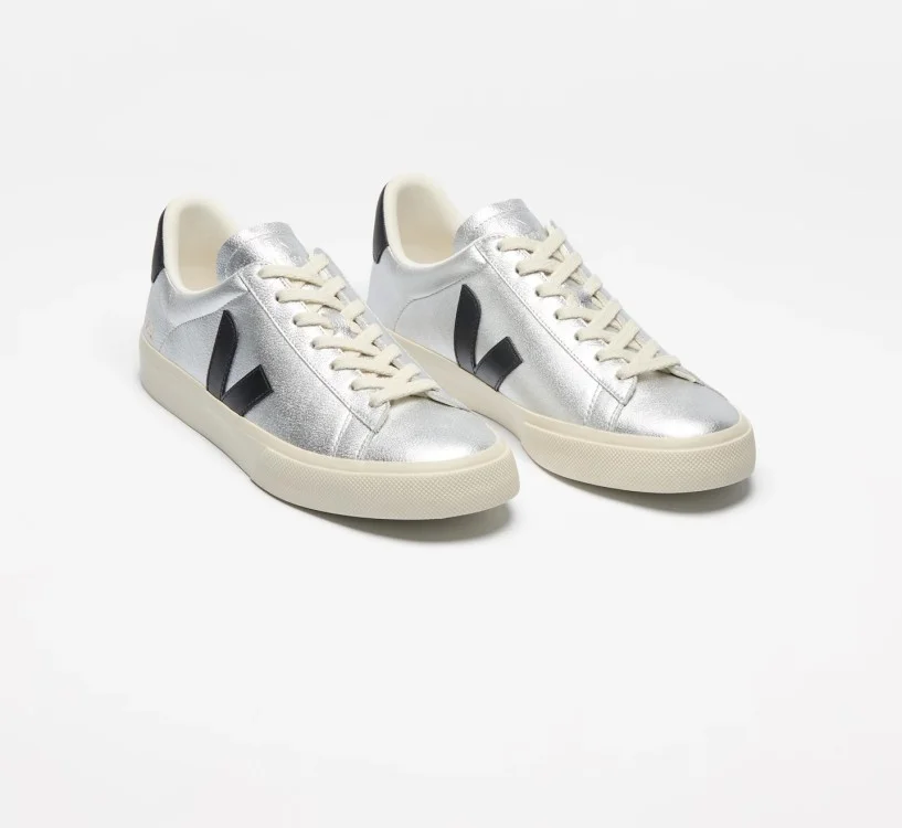 Tênis VEJA Feminino Campo couro prata e preto VEJA - VERT 2