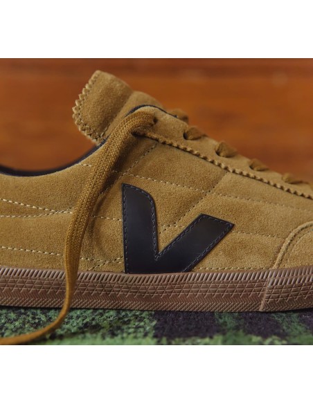 Tênis VEJA Feminino Panenka camurça marrom e preto VEJA - VERT