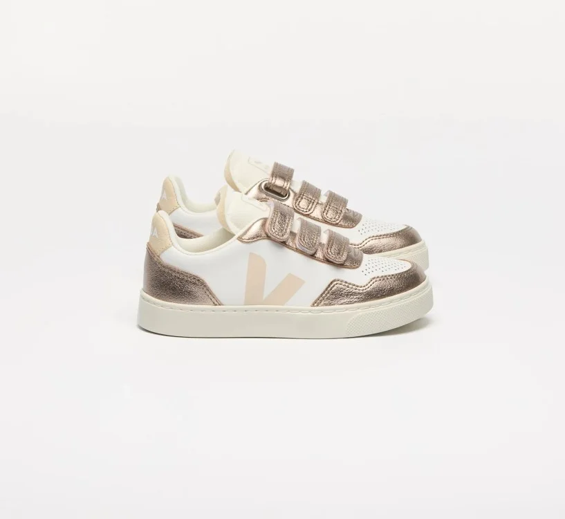 Tênis VEJA V-90 Júnior branco e bronze VEJA - VERT Oficial