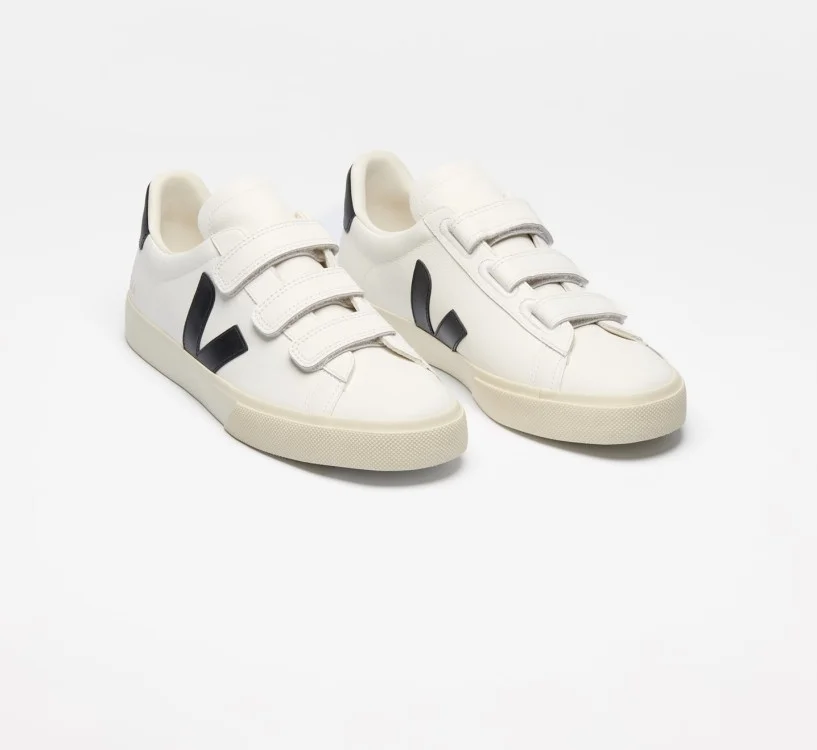 Tênis VEJA Feminino Recife Couro Branco Preto VEJA - VERT Oficial 2