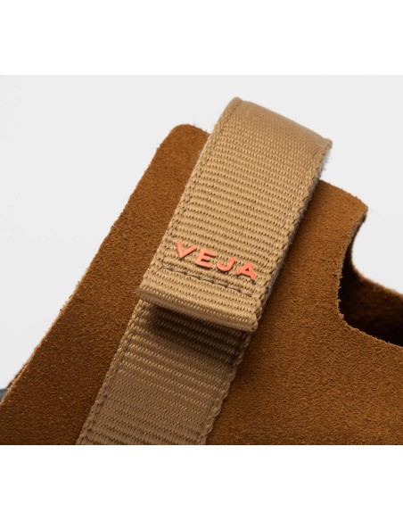 Sandália VEJA x HOMECORE masculina preta e marrom suede