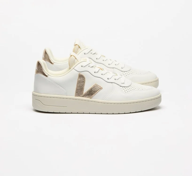 Tênis VEJA Feminino V-10 Prime branco e dourado - VERT Oficial