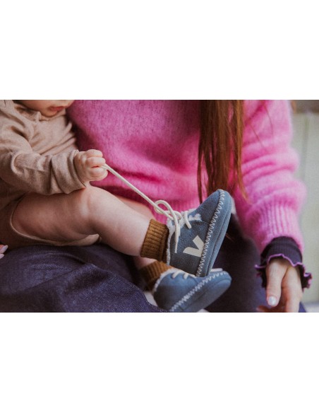 Tênis VEJA Baby infantil camurça bege VEJA - VERT Oficial