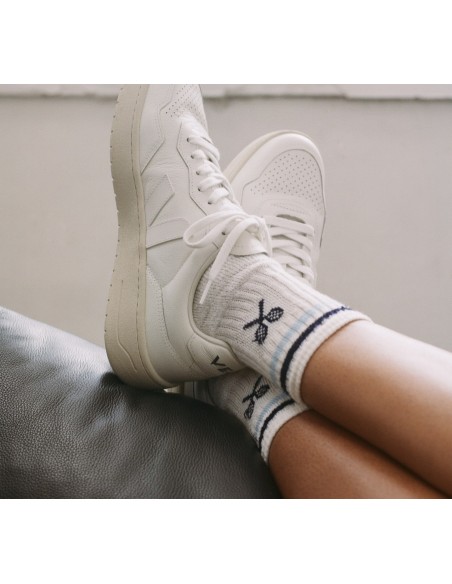 Tênis VEJA Feminino V-90 Couro Branco VEJA - VERT Oficial