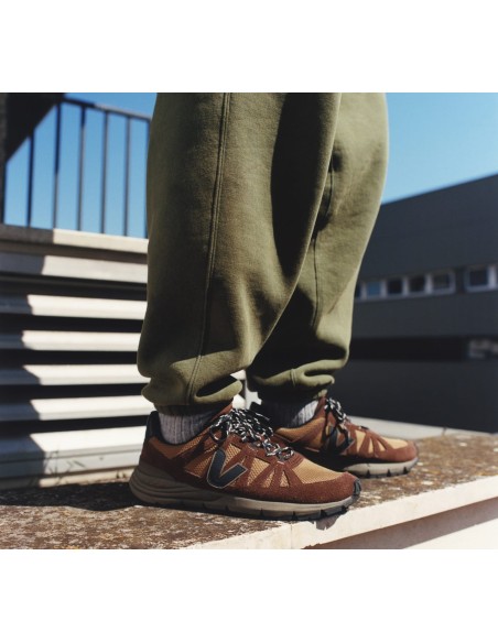 Tênis VEJA Masculino Salar casual marom e preto VEJA - VERT