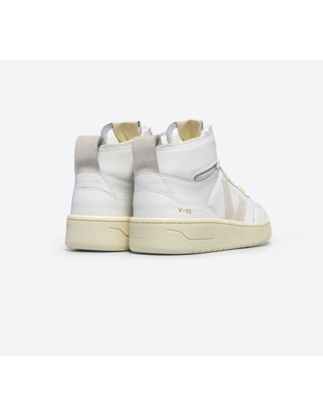 Tênis VEJA Masculino V-95 Couro Branco Natural VEJA - VERT Oficial