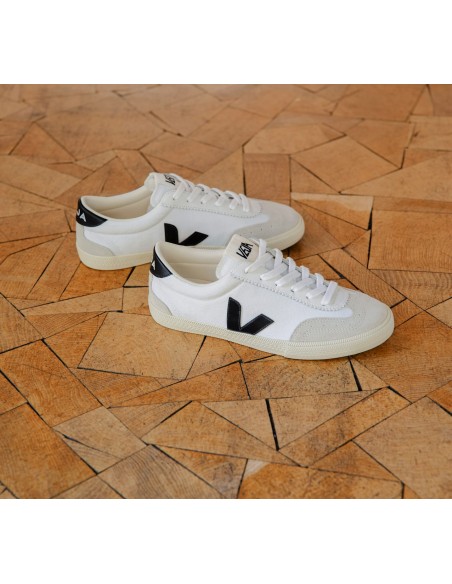 Tênis VEJA Feminino Volley Algodão Branco Preto VEJA - VERT Oficial