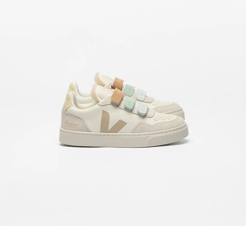 Tênis Infantil VEJA x Bonpoint V-90 Kid Couro Amêndoa Natural