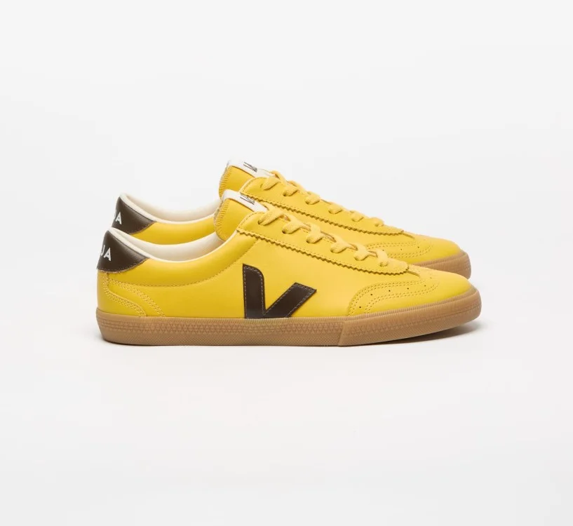 Tênis VEJA VERT Feminino Volley Couro Amarelo Natural