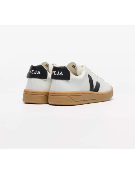 Tênis VEJA Masculino Urca CWL Branco Preto VEJA - VERT Oficial