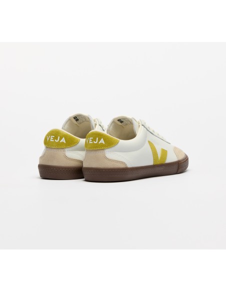 Tênis VEJA Masculino Volley Couro Branco e Liquor - Oficial