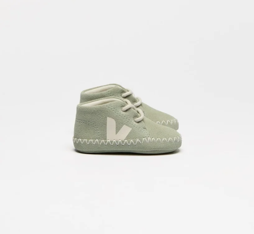 Tênis VEJA Infantil Baby Suede Clay Pierre VEJA - VERT Oficial