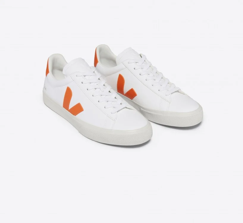 Tênis VEJA Feminino Campo Couro Branco Fury VEJA - VERT Oficial 2