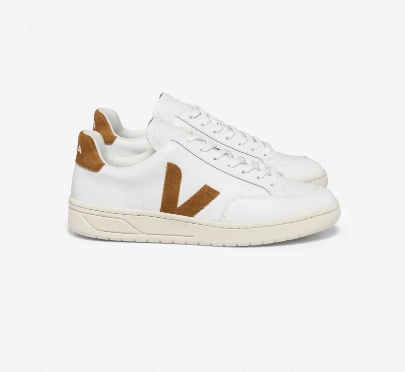 Tênis VEJA Masculino V-12 Couro Branco Camel VEJA - VERT Oficial