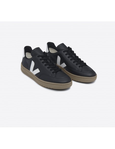 Tênis VEJA Feminino V-12 Couro Preto Branco Dune VEJA - VERT Oficial