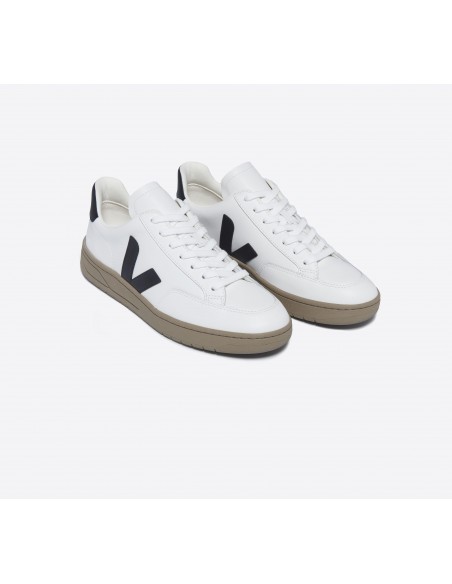 Tênis VEJA Feminino V-12 Couro Branco Preto Dune VEJA - VERT Oficial