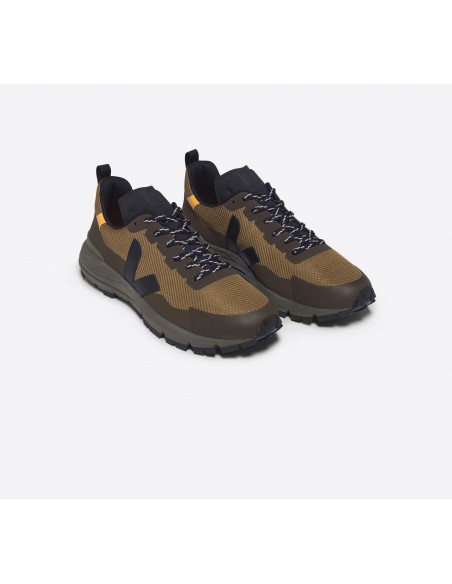 Tênis VEJA Feminino Dekkan Alveomesh Tent Preto Ouro VEJA - VERT Oficial