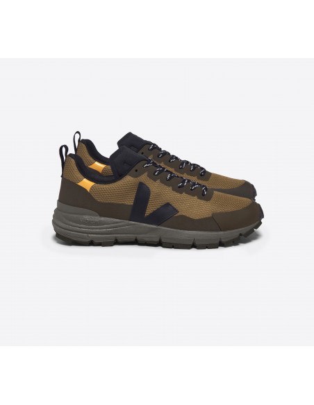 Tênis VEJA Feminino Dekkan Alveomesh Tent Preto Ouro VEJA - VERT Oficial