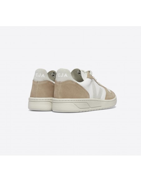 Tênis VEJA Feminino V-10 Couro Branco Natural Sahara VEJA - VERT Oficial