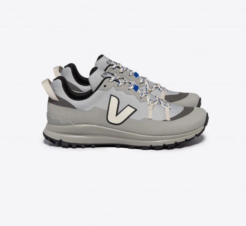 Tênis Feminino Veja X Études Shark | VEJA - VERT