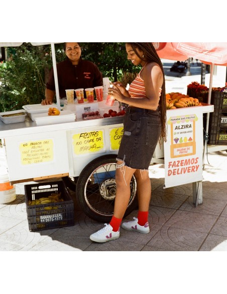 Tênis VEJA Feminino Campo Couro Branco Mulberry VEJA - VERT Oficial