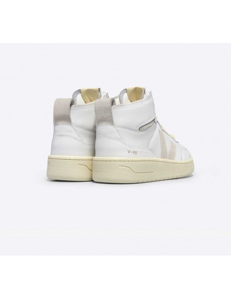 Tênis VEJA Masculino V-95 Couro Branco Natural VEJA - VERT Oficial