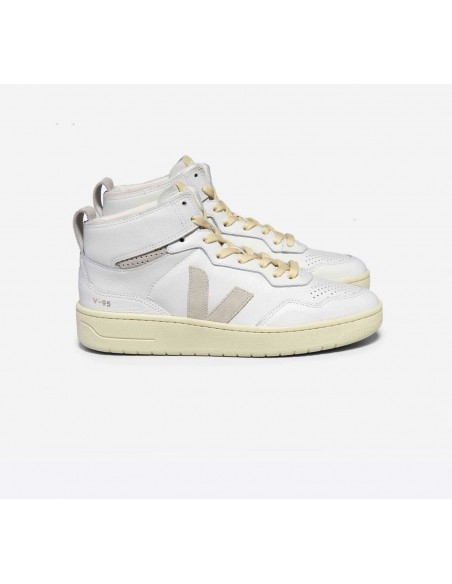 Tênis VEJA Masculino V-95 Couro Branco Natural VEJA - VERT Oficial