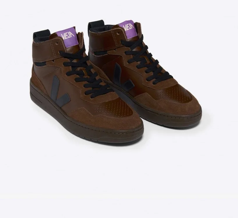 Tênis VEJA Feminino V-95 Couro Walnut Preto VEJA - VERT Oficial 2