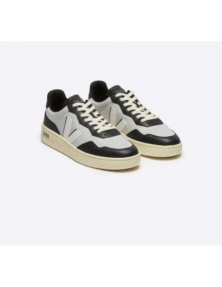 Tênis VEJA Feminino V-90 Couro São Paulo VEJA - VERT Oficial