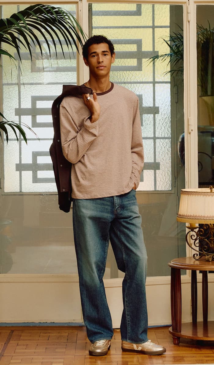 Man wearing Veja sneakers